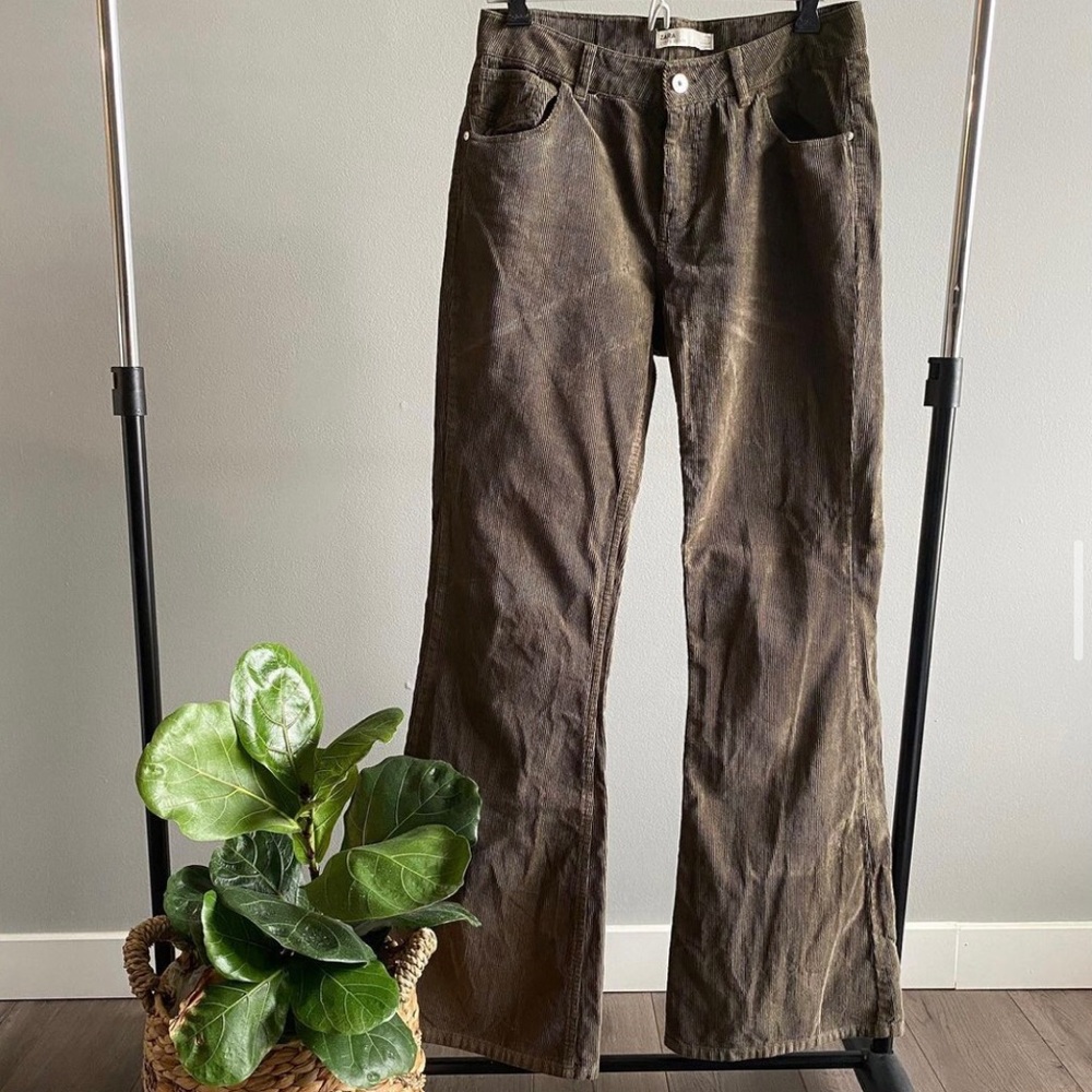Zara corduroy flare pants (dark green)